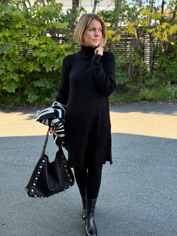 Ava Knit Dress Minus
