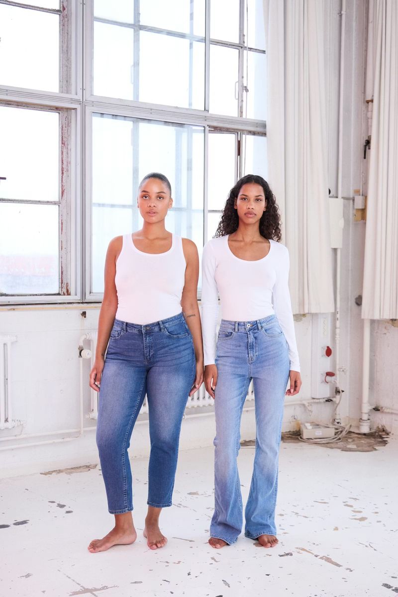 Wiggy Flared Jeans Ichi