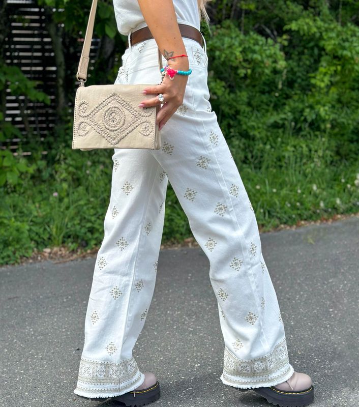 Embroidery Jeans