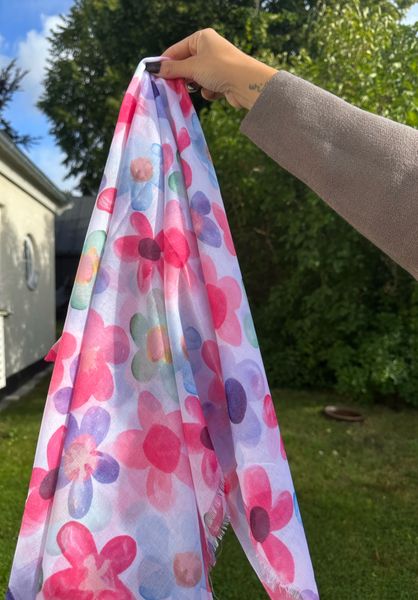 Hovedbilde Mary Flower Scarf