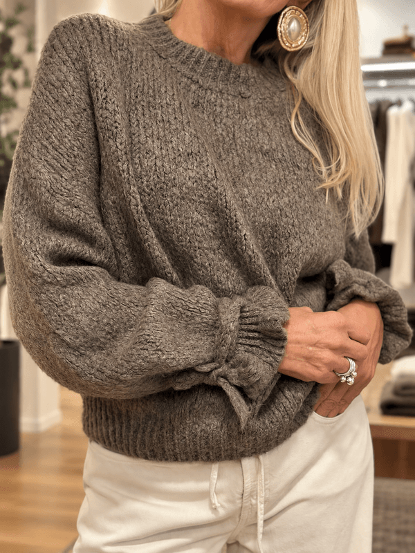 Rosetta Sweater Reunion