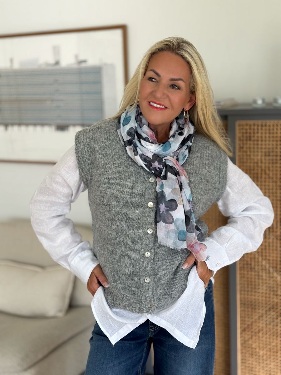 Mary Flower Scarf