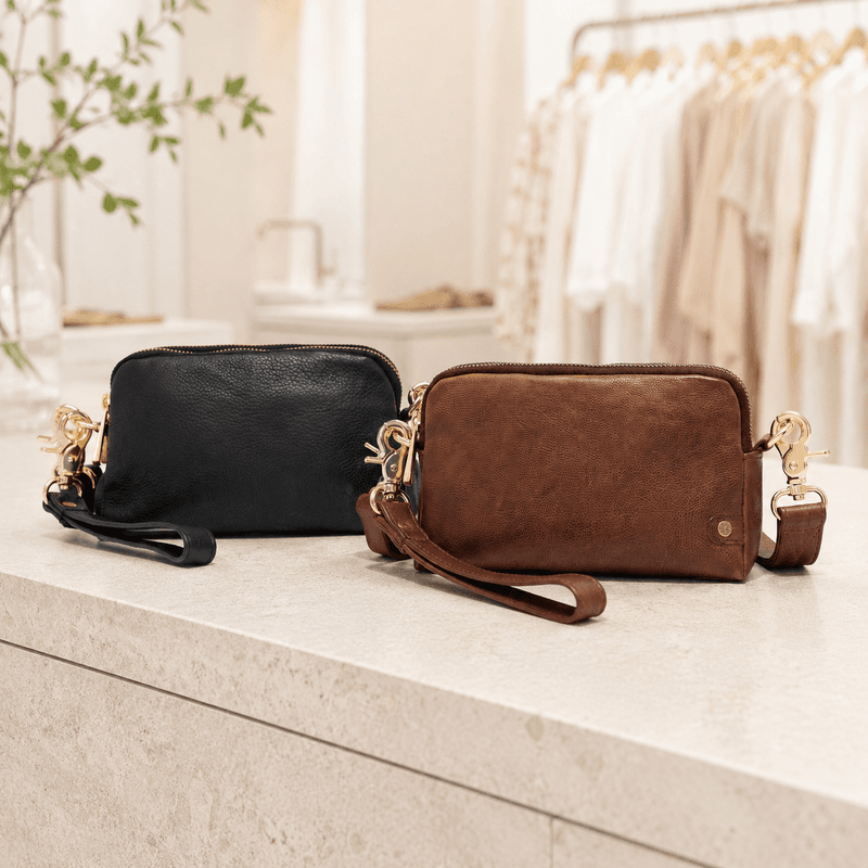 Golden Chic Clutch 